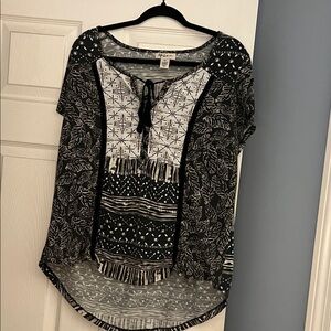 Style & Co. Black and White Patterned Blouse